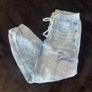 American Eagle Jogger Jeans